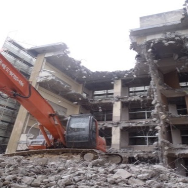 姫路市立白鳥小学校校舎解体撤去他工事